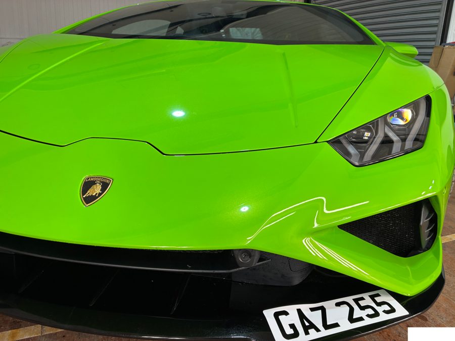 Lamborghini Huracán drive-through scan